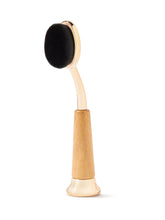 concealer paddle brush