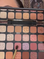 maneater™ after dark volume II eyeshadow palette